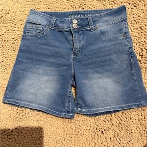 Gemma Rae Women's Jean Shorts Denim Stretch Embroidered Size 11/30 blue mid rise